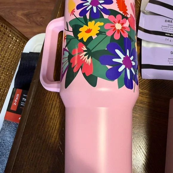 Assorted Beauty and Skincare Collection - Picture 5 of 10